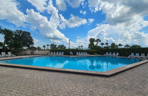 Magical Getaway- Cozy Home Minutes from Disney, Restaurants & Outlets! - Foto 40