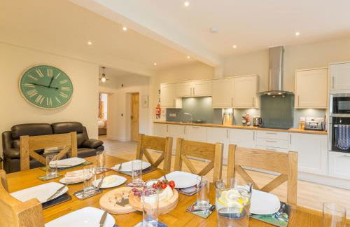 Rose Cottage with Hot Tub - Photo 11