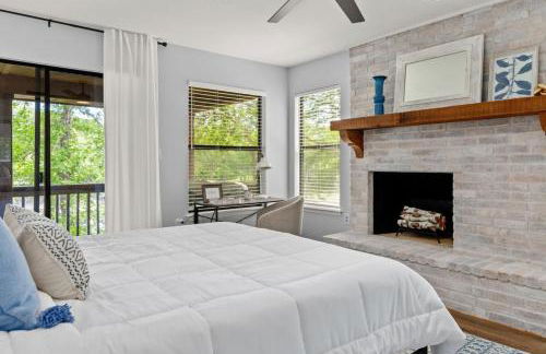 5BR 3.5BA Waterfront Boat, Dock and Kayaks, Lake McQueeney by Austin Vacay - Foto 33