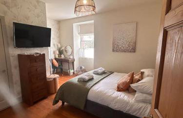 Little Apple Cottage- Free Parking, Hot tub, Fire, Town Centre - Photo 62