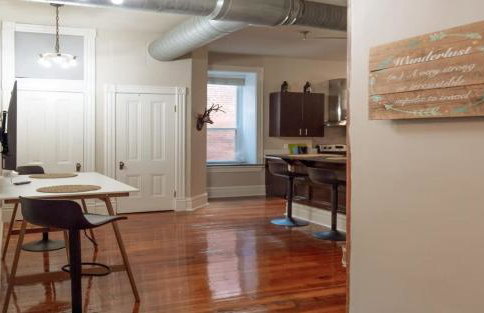Charming Cozy & Convenient STL Gem ABODEbucks - Foto 7