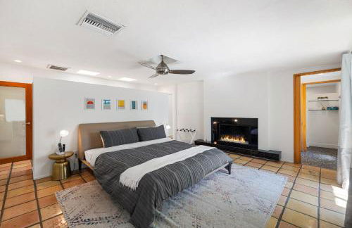 The Ricardo! Mid-Century Villa with Saltwater Pool - Foto 12