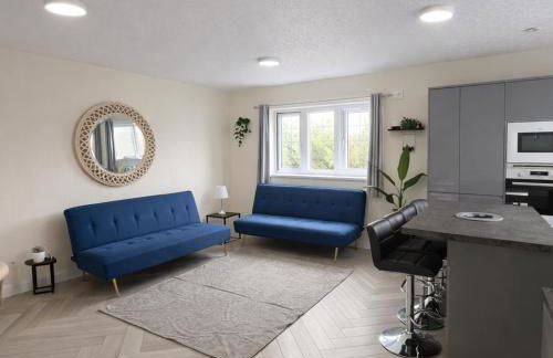 Modern Comfort for Longer Stays in Bury, 2-Bedrooms - Foto 16