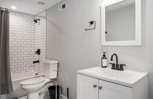 Vibrant 3BD in SylvanHills Near Southside Beltline - Foto 18