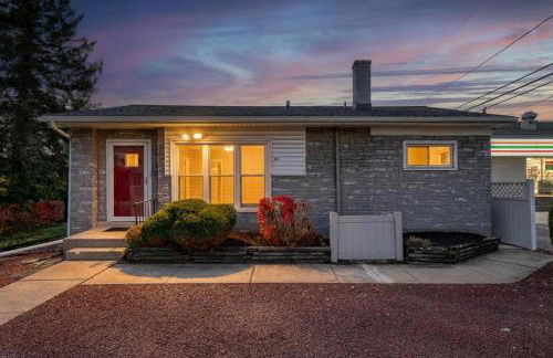 Suites On Chocolate - The Annville Cottage - Foto 24