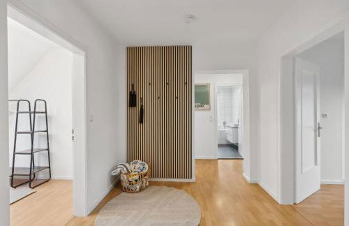 APARTMENT in Isenbüttel - 90m2, 3 Zi, 5 Einzelbetten, Free Coffee, WiFi & Parking - 24h CHECK IN - Foto 8