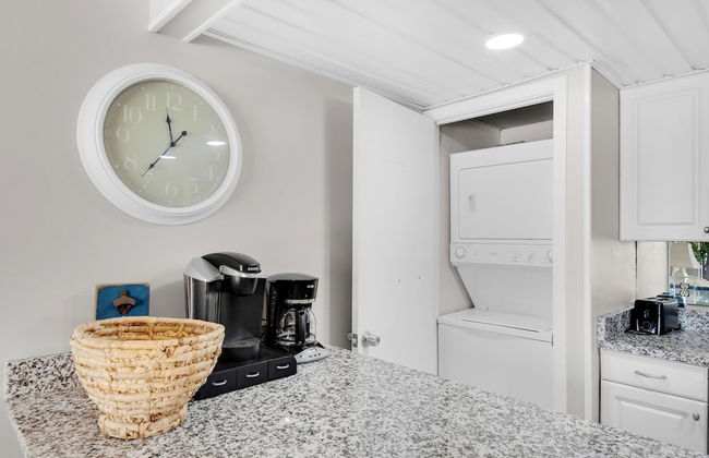 Edgewater Tower 2-408 - Foto 42