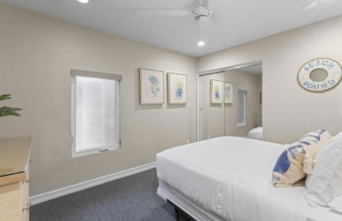 Hawaiian Style Beachfront on Beach Road - Foto 14