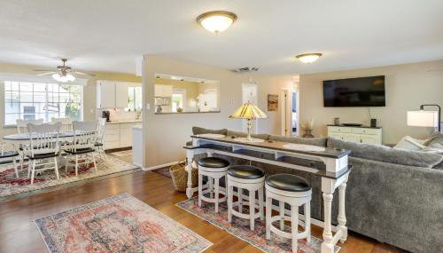 Hot Tub & Fire Pit: Serene Clifton Retreat! - Foto 4