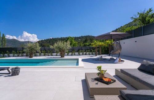 Villa Adventure with 3 en-suite bedrooms, a Media room, private pool, 7km from Omiš - Foto 3