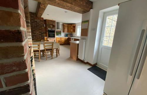 Eco-friendly Dorset cottage with spa set in heart of countryside - Photo 27