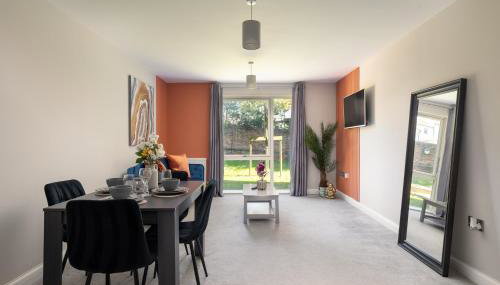 Perfect for Silverstone - Stylish 2BR - Free Parking - Foto 2