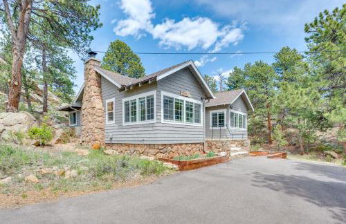 Steps to Estes Lake Mtn-View Hideaway with Hot Tub! - Foto 38