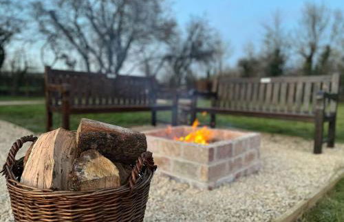 Riding Gate Lodge - Photo 14