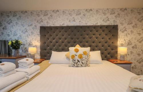 Premier, Transit & Lady Hilda Engine Shed - Photo 16