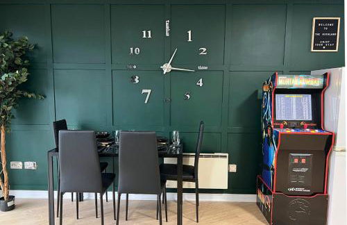 Game-Night Apartment Walk to Wolverhampton Centre - Foto 3