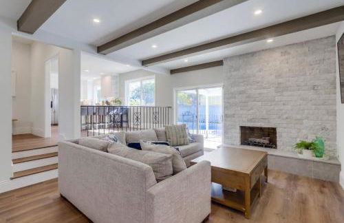 Gorgeous Upgraded 5 Bedroom & 3 Bath Home with pool - Foto 70