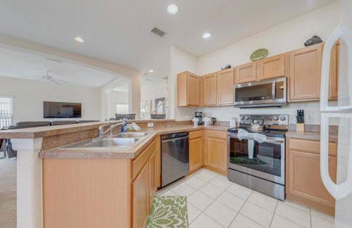 557-Impressive Two Story Private Villa with South Facing Pool 4 Large Bedrooms - Foto 7