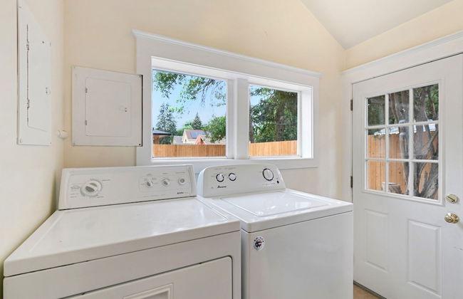 Downtown Abode W/ Hot Tub – Walk to Csu & Old Town - Foto 18