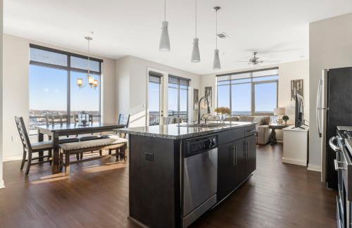 Luxurious Downtown Corner Views 2 bed 2bath 61 - Foto 2