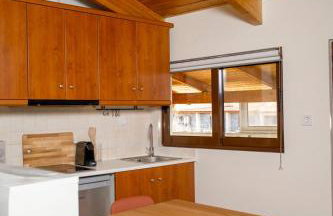 Rokani Sofita I at Kalavrita Center - Photo 13