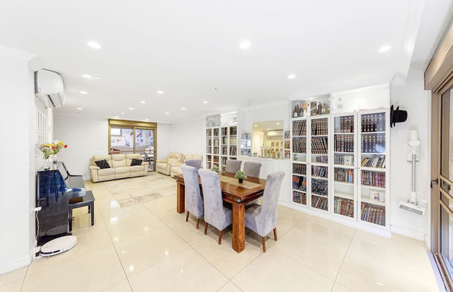 Chateau Gabriel 6 BR Villa w Heated Pool - Foto 24