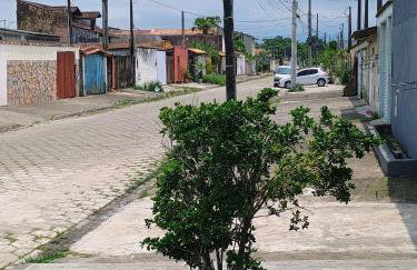 Casa aconchegante com churrasqueira e piscina para um ambiente familiar - Photo 3