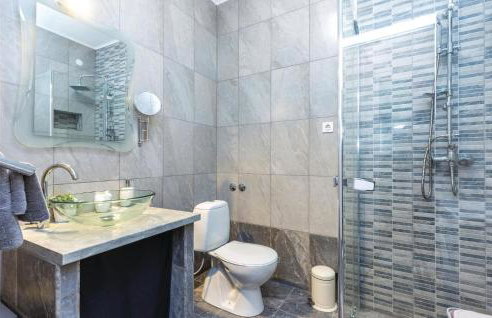 2 Bedroom Awesome Apartment In Krasica - Foto 31