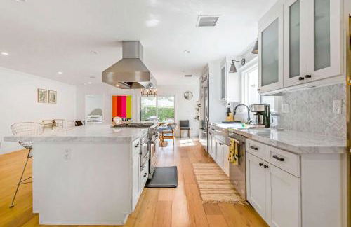 Spacious 4BR Games Workspace Outdoor Fun - Foto 11