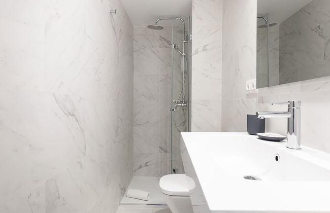 Aspasios Las Ramblas Apartments - Photo 31