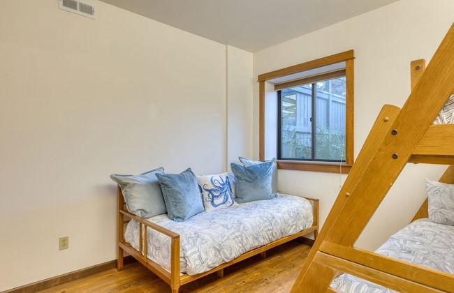 Half Block to Beach w Oceanview Patio Balcony The Shore Pine by Avantstay - Foto 24