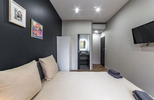 MAISON LE GRATTE CIEL - séminaire ou famille, salle de réunion, 8 chambres Clim, Jardin & Salle de sport - Foto 13