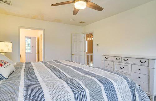 3 Mi to Megansett Beach Home with Pool and Game Room - Foto 20