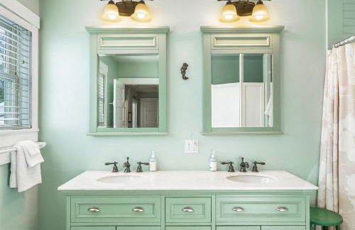 Updated 1900s Home with Fire Pit - Pet Friendly - Foto 25