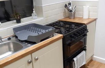 Ladbury House in Walsall near M6, Walsall Uni and Hospital, with free parking and easy access to Birmingham city centre and West Bromwich, only 20 mins to NEC and Birmingham airport, 15 mins to Villa Park, Great for contractors! - Foto 43