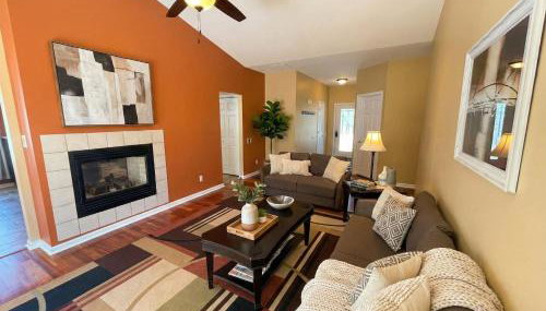 Relaxing Ranch With 1 King and 2 Queens Fast Wifi - Foto 2