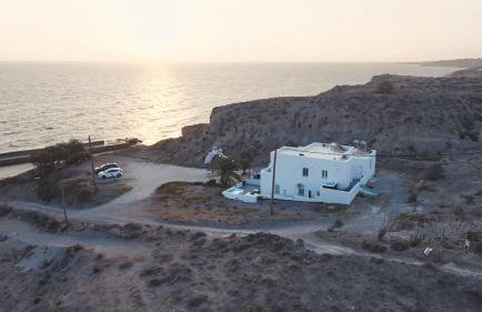 Α Peaceful Seafront Escape in Santorini- Sonus Mare - Foto 38
