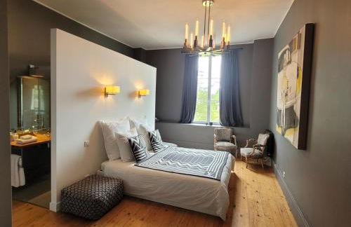 Château Bernon Gite 15 Personnes - piscine et SPA - Foto 43