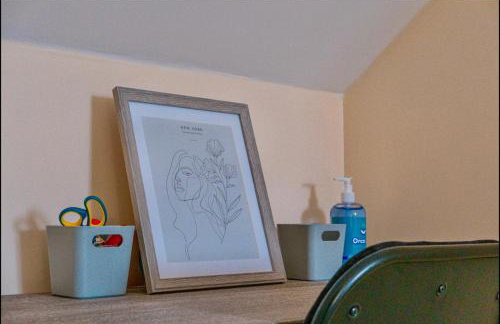 Cosy Home-Sleeps 5- Private Garden- Free Parking - Foto 21