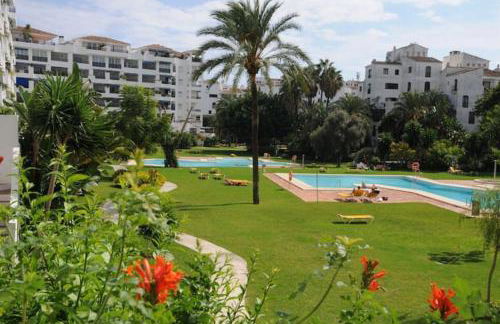 Puerto Banus - Photo 19