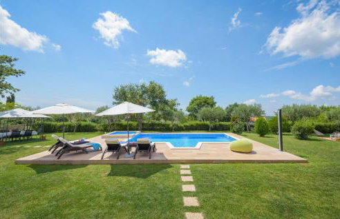 Two-Bedroom Holiday Home In Tinjan - Foto 12