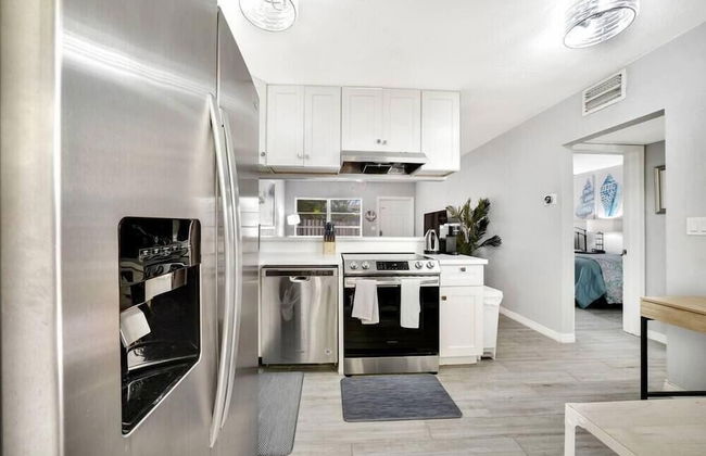 Just Beachy Apt 3 in Fort Lauderdale - Photo 7