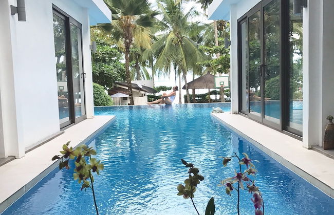 The Whitehouse by the Sea - Photo 30