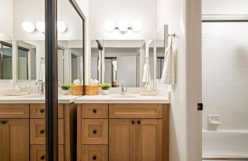Carmel Valley 2BR with Amenities - Photo 23