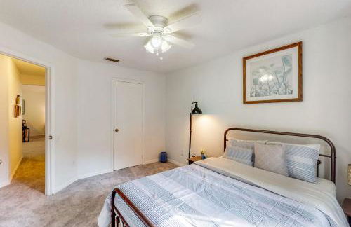 Families with Pets! Home Near Orlando Theme Parks - Photo 14