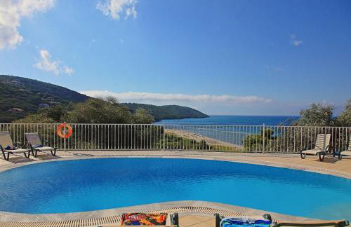 Beach Villa Oneiro - Photo 9