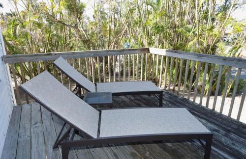 Beautifully Updated, 4 Bedroom Pool Home, 50 Yards to the Beach!! Captiva Escapade - Foto 29