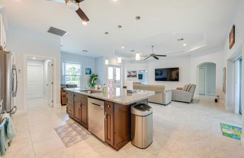 Hot Tub and Lanai! Marco Island Home 2 Mi to Beaches - Foto 8