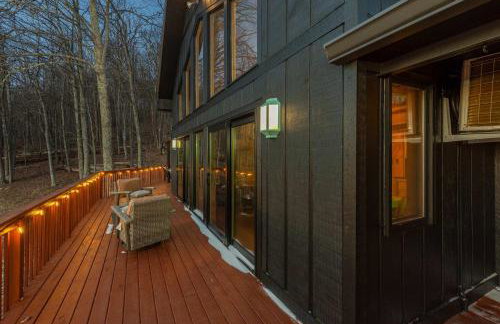 6 Br Cabin Hot Tub Fire Pit Min to Hatley Pointe - Foto 62