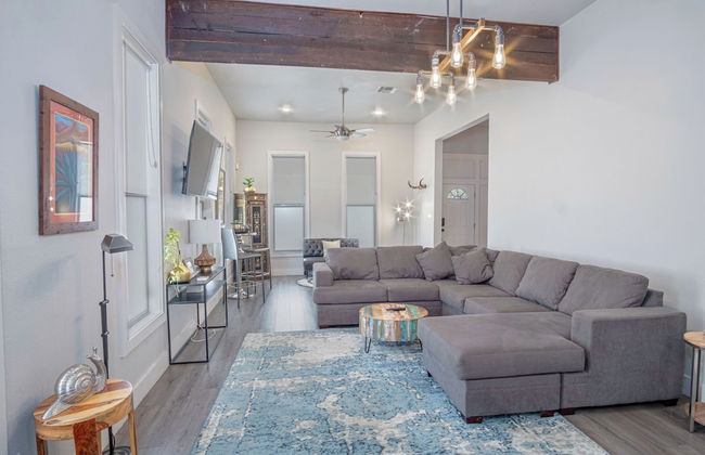 Gorgeous, Family-friendly Home Near Downtown - Foto 7